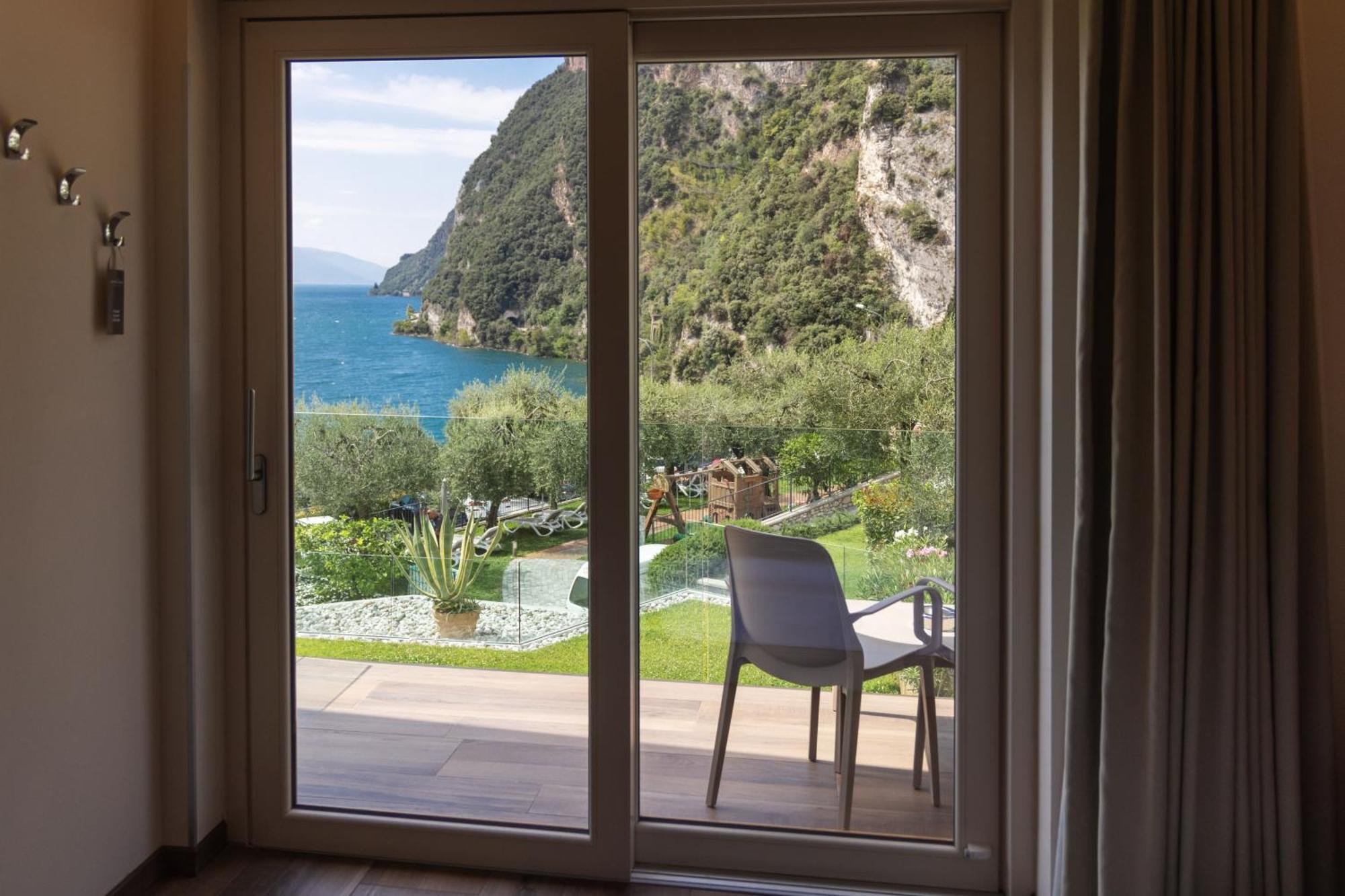 Hotel Atilius - Adults Only Limone sul Garda Room photo